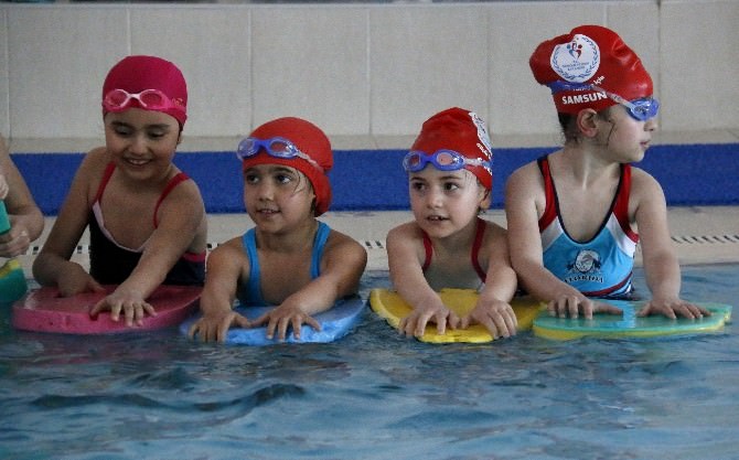 Samsun’da Yüzme Bilmeyen Çocuk Kalmayacak