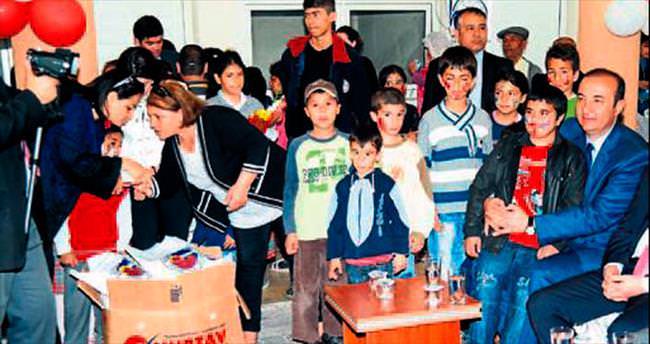 Ceyhan Belediyesi’nden 200 öğrenciye giysi yardımı