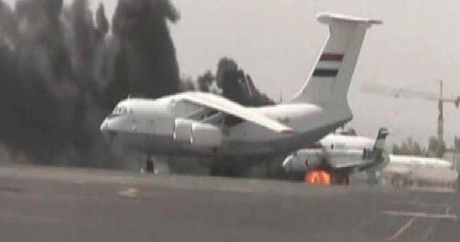 Sana Havaalanı’na bombalı saldırı