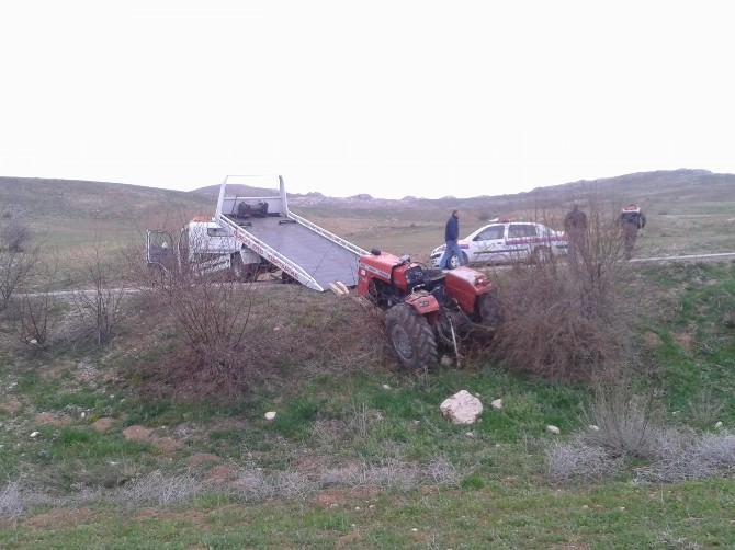 Takla Atan Traktörün Sürücüsü Hayatını Kaybetti