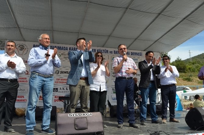 K Parti Adayları Karadenizliler Şenliğine Katıldı