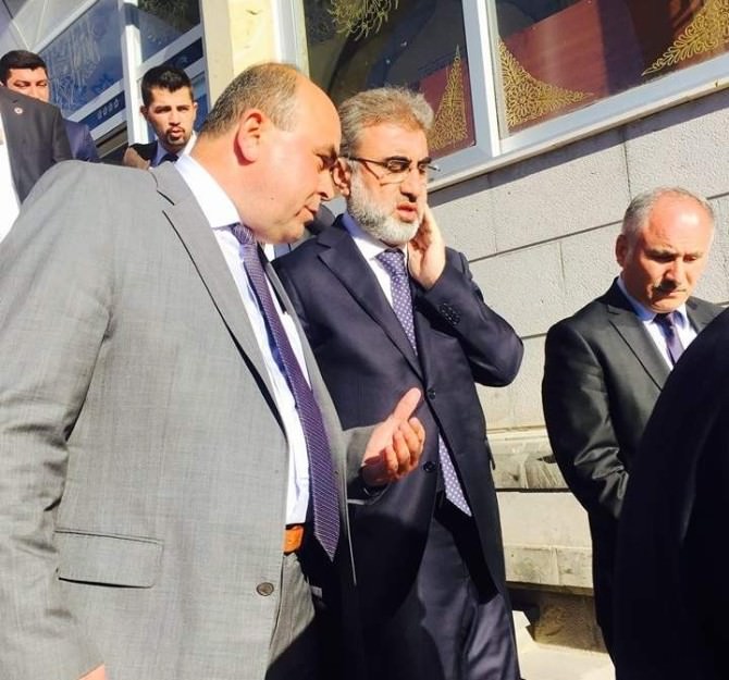 Enerji Bakanı Yıldız, Yerköy Esnafını Ziyaret Etti