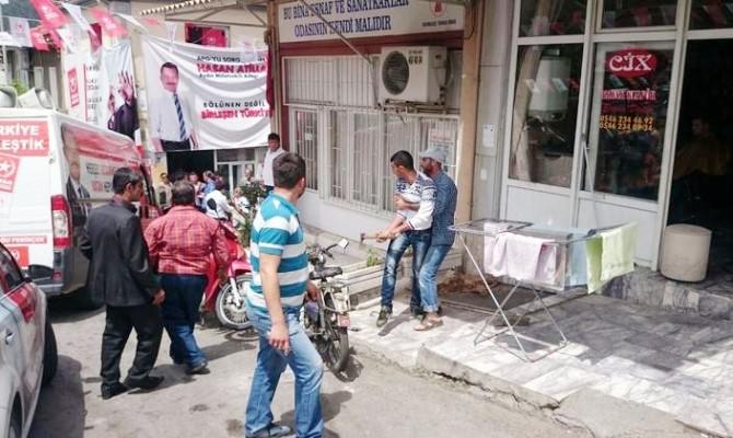 Aydın’da Vatan Partili Milletvekili Adayları Saldırıya Uğradı