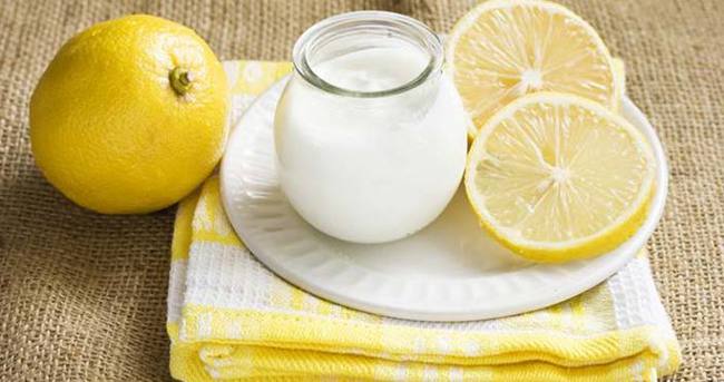 Göbek eriten limonlu yoğurt kürü