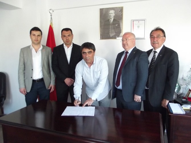 Muğlaspor’da Teknik Patron Tekin İmzaladı