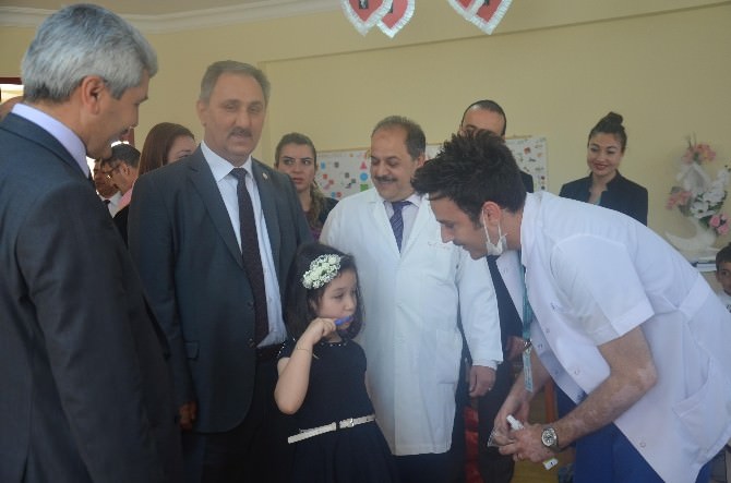 Mersin’de Anaokulu Öğrencilerine Yönelik Ağız Diş Sağlığı Taraması Başladı