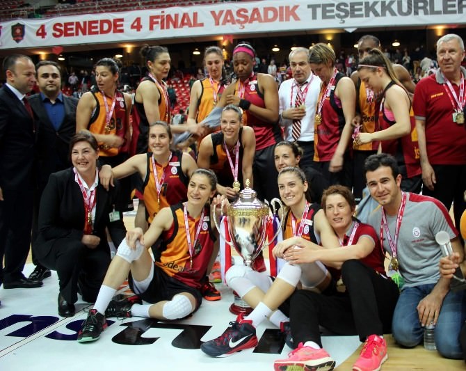 Kadınlar Basketbol Ligi’nde Şampiyon Galatasaray Odeabank