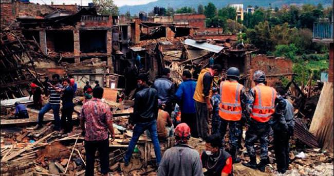 Nepal’de 7 kisiyi kurtardlar
