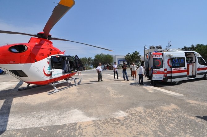 Bodrum’da Erken Doğan Bebek Ambulans Helikopterle İzmir’ Sevk Edildi