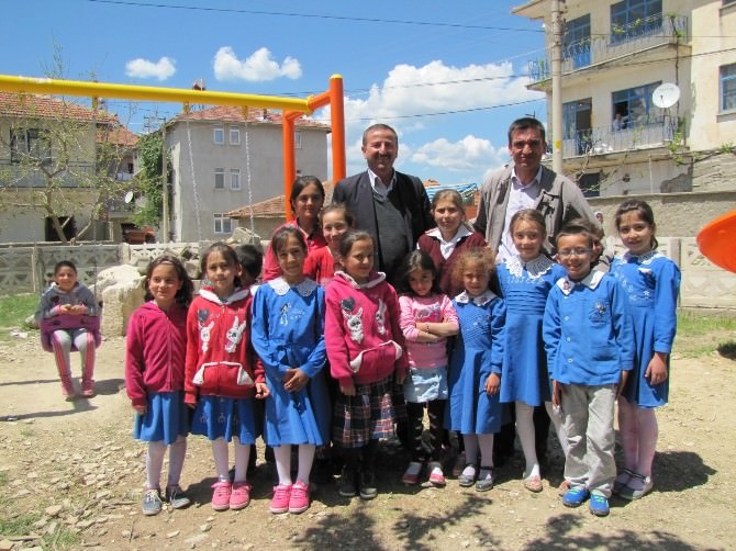 Hisarcık’ta 12 Köye Çocuk Oyun Parkı