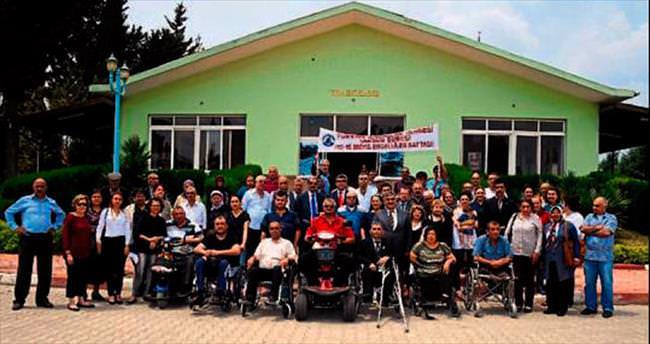 Tarsus Belediyesi engellileri unutmadı