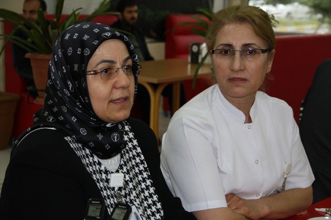 Erzincan’da Yılın Hemşiresi 35 Yıldır İzin Almayan Kutan Oldu