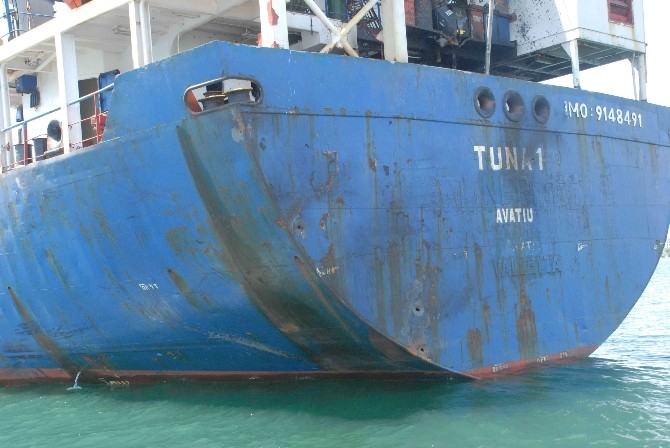 Özel Haber Libya Açıklarında Vurulan Tuna-1, Saldırının İzlerini Taşıyor
