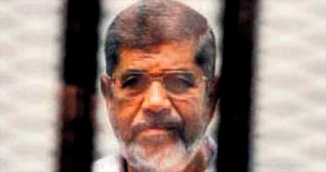 Mursi’nin idam kararına protesto