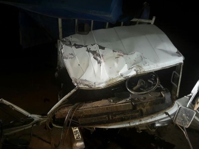 Çankırı’da Parti Bayrağı Asan Gençler Kaza Yaptı: 4 Yaralı