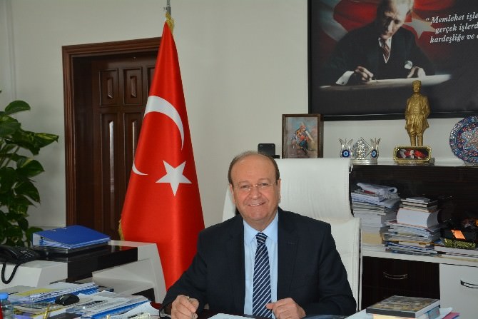 Başkan Özakcan; “19 Mayıs 1919 Türk Milletinin Yeniden Doğuş Günüdür”