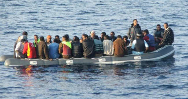 Kaçakları taşıyan tekne battı