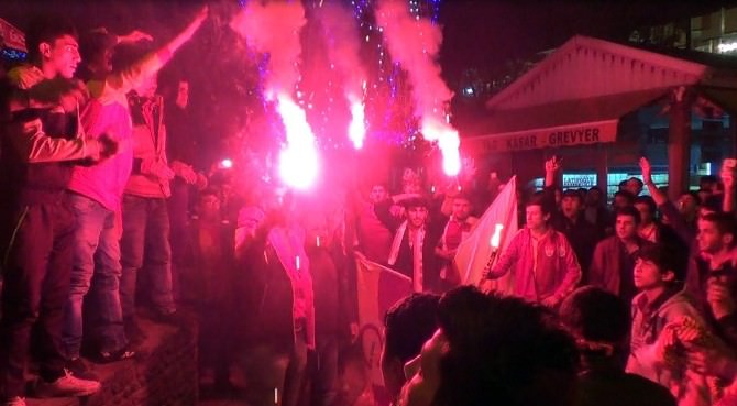 Kars’ta Galatasaraylı Taraftarlar Sokağa Döküldü