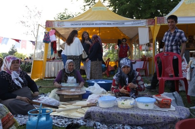 Türkiye’nin Yöresel Kültürleri Gaziantep’te Buluştu