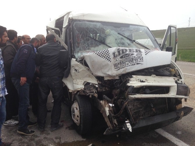 Ağrı’da Trafik Kazası: 4 Yaralı