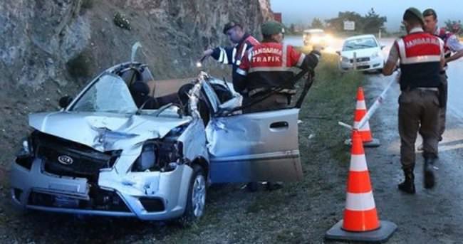 Bolu’da tır ile otomobil çarpıştı: 2 ölü, 4 yaralı