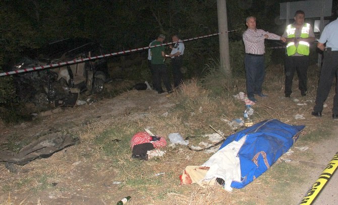 Adana’da Trafik Kazası: 5 Ölü, 3 Yaralı