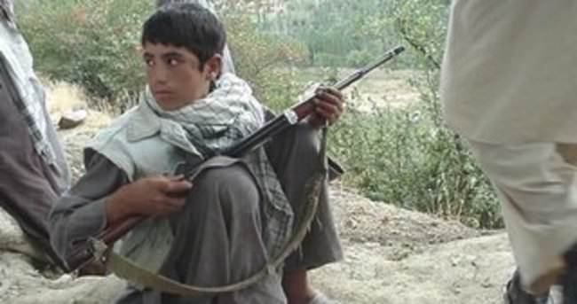 Afganistan’da 13 yaşındaki çocuğa ’terör’ gözaltısı