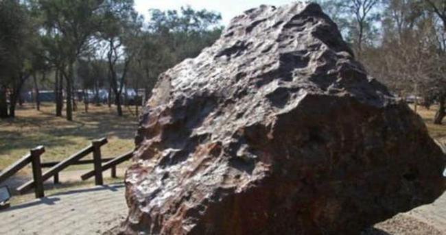 Arjantin’de ’meteor çalan’ dört kişi yakalandı