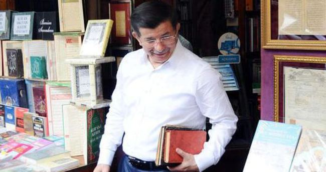 Davutoğlu’nun İstanbul programı başladı