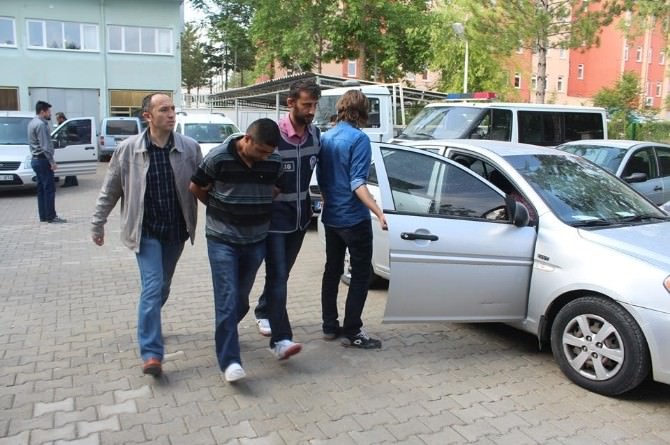 Karaman’da Eroin Şebekesine 4 Tutuklama