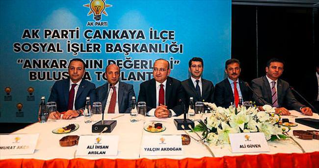 ’Türkiye’yi yoğun bakımdan AK Parti iktidarı kurtardı’