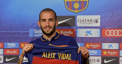 Barcelona, Vidal’i basına tanıttı