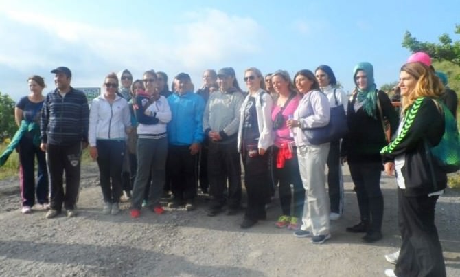 Talas Spor Tesisi Üyelerinden Sağlıklı Yaşam Yürüyüşü