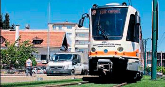 Gaziantep’te tramvayın çarptığı adam öldü