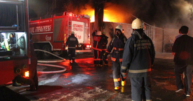İstanbul’da tül fabrikasındaki yangın