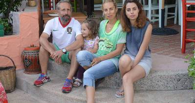 Zeynep Casalini eşi ve çocuklarıyla Bodrum’da çok mutlu