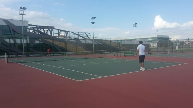 Ahd Spor Tesislerinde Tenis Turnuvası Heyecanı