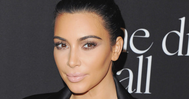 Kim Kardashian’ın güzellik sırrı ’saten yüz’