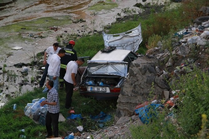 Samsun’da Otomobil Dereye Uçtu: 1 Yaralı