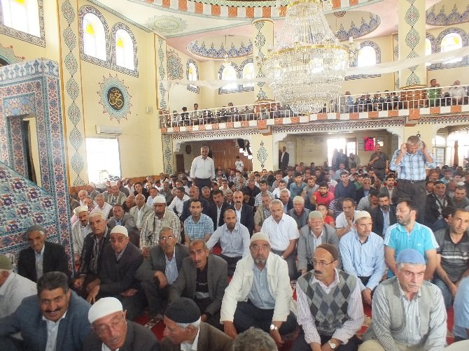 Ramazanın İlk Cuması Camiler Doldu Taştı