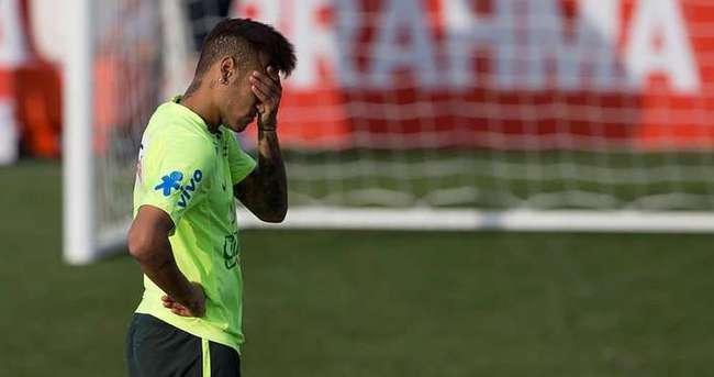 Neymar’a 4 maç ceza