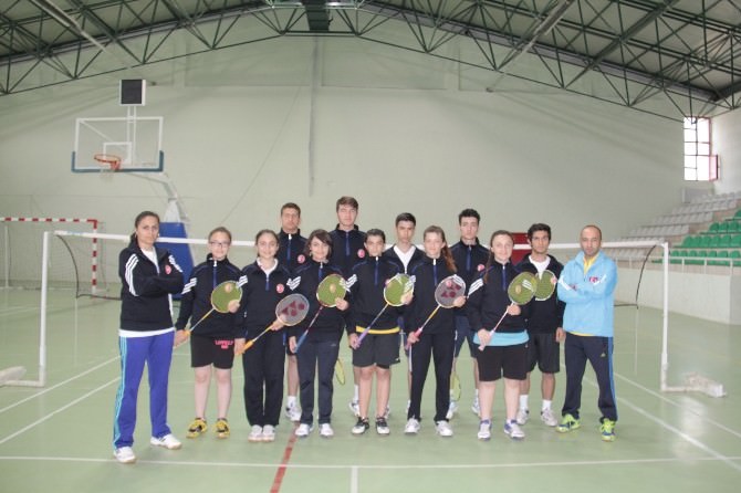 İşitme Engelliler Badminton Milli Takımı Çatalzeytin’de Kamp Yapıyor