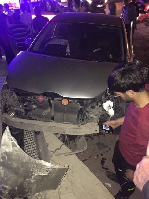 Van’da Trafik Kazası: 6 Yaralı
