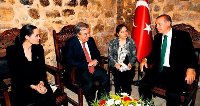 ’Türkiye örnek ülke’