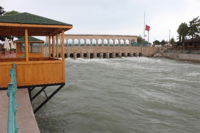 Beyşehir Gölü Konya Ovası’nı Besliyor