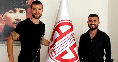 Celustka ve Rıdvan Şimşek, Antalyaspor’a imza attı