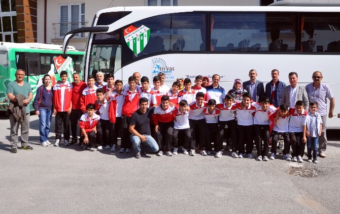 Gölbaşı Belediyespor U-13 Futbol Takımı Türkiye Şampiyonası 2. Ayağına Uğurlandı
