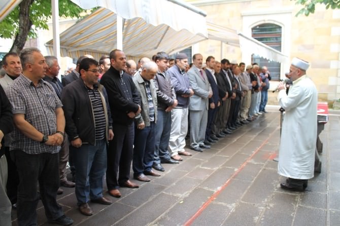 Türkistan Şehitleri İçin Bayburt’ta Gıyabi Cenaze Namazı