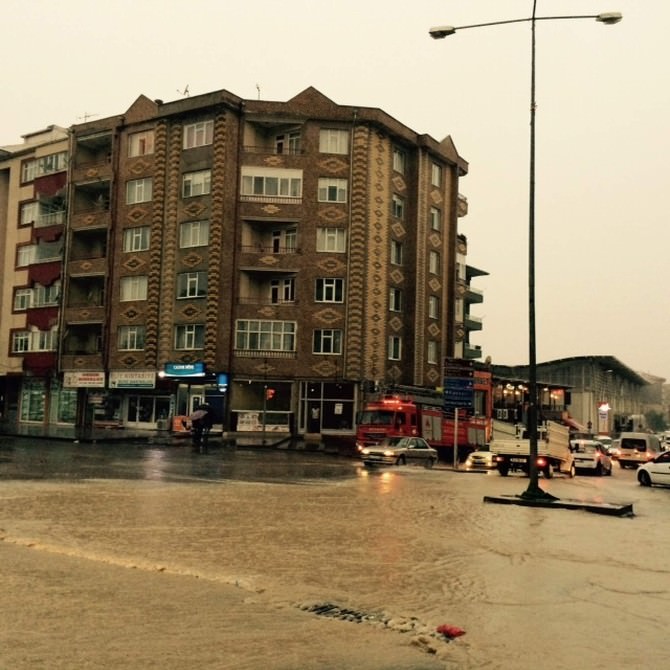 Kırşehir’de Şiddetli Yağış