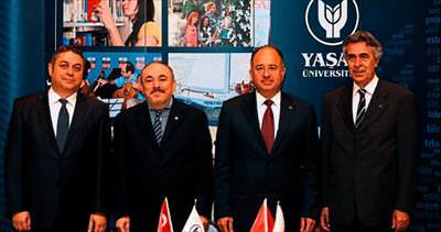 Yaşar Üniversitesi dünya ligi için kolarını sıvadı